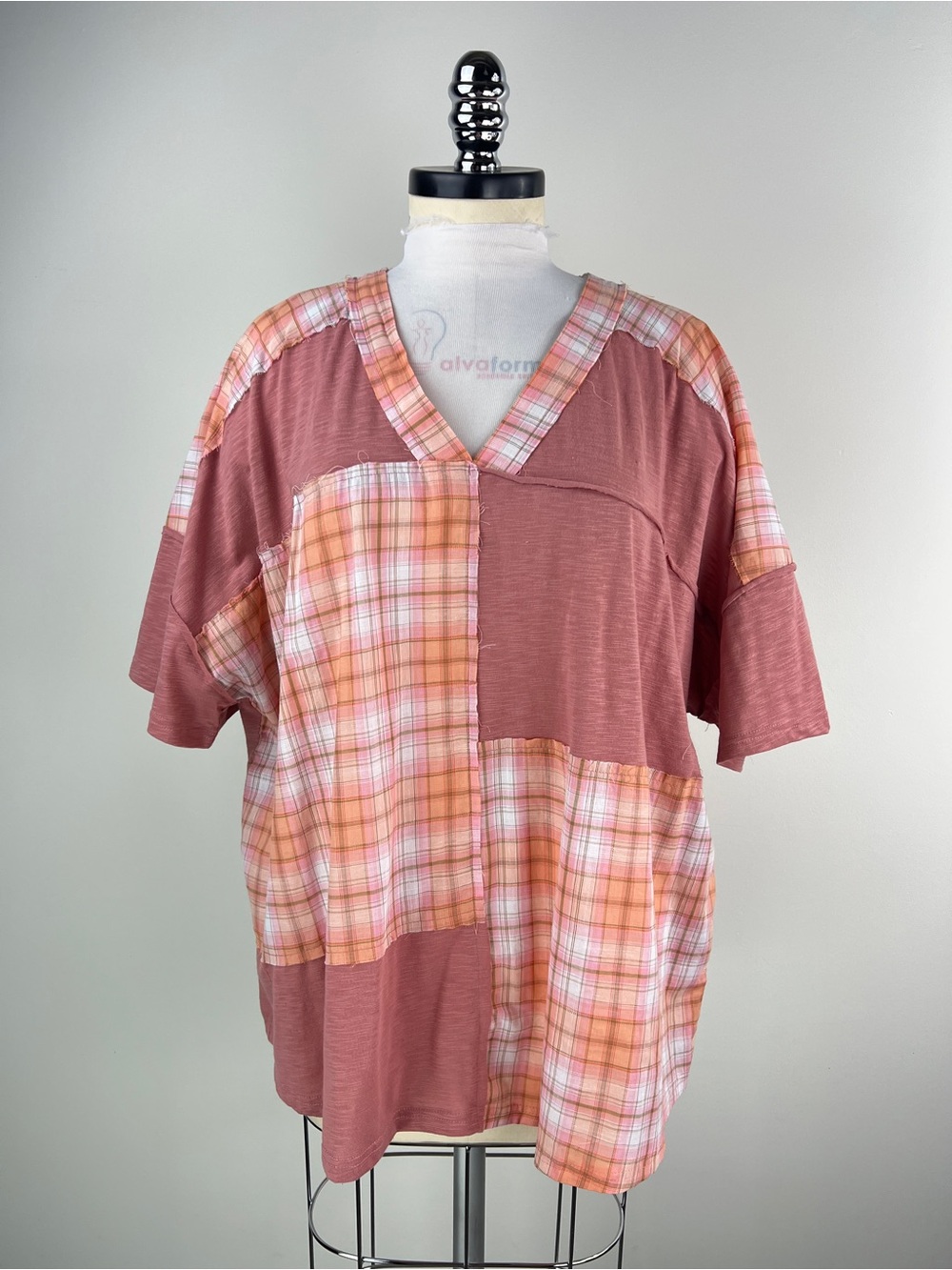 💚 3744. Blush Plaid Patchwork Short-Sleeve V-Neck Shirt